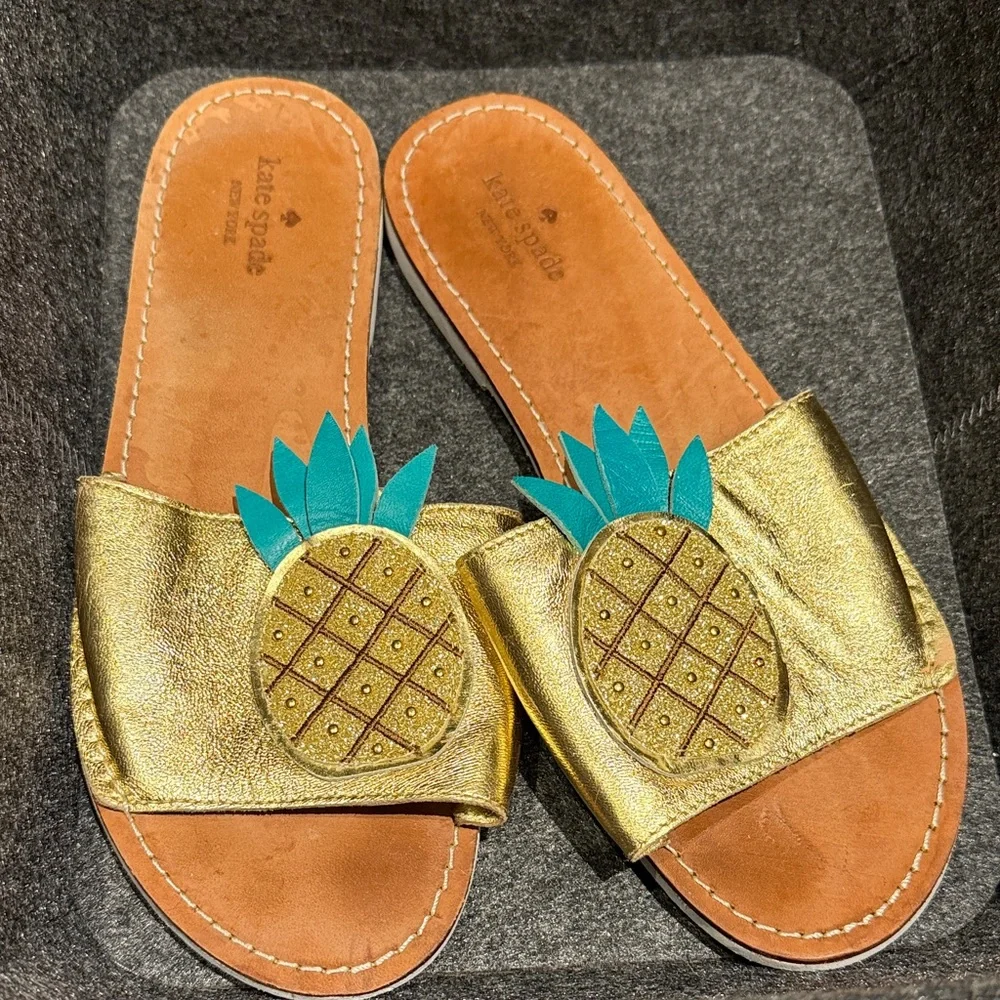 Kate Spade Gold Slides with Pineapple Accent - Picture 1 of 5